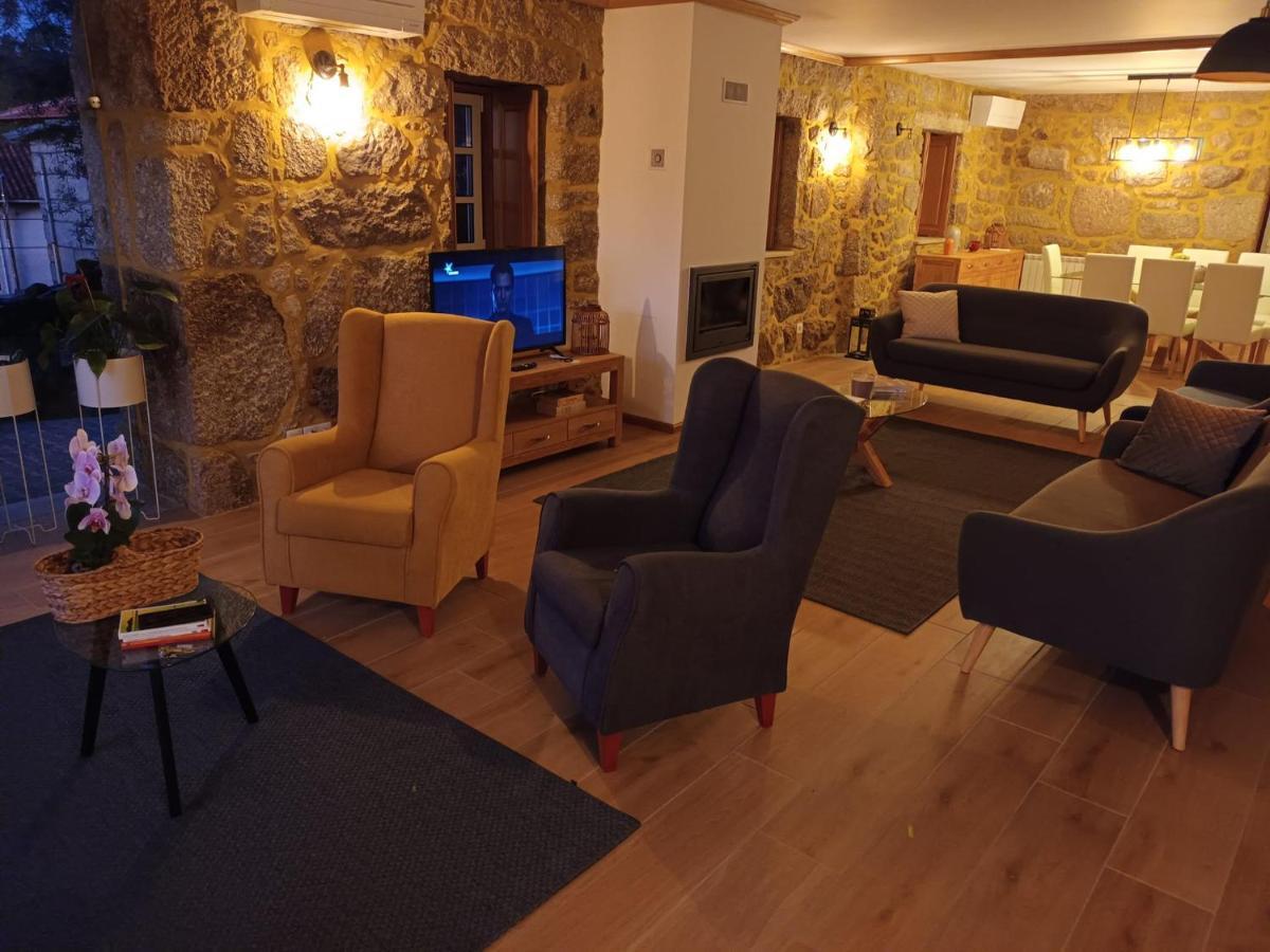 Villa Casa De Ferrapilhe à Paranhos  Extérieur photo