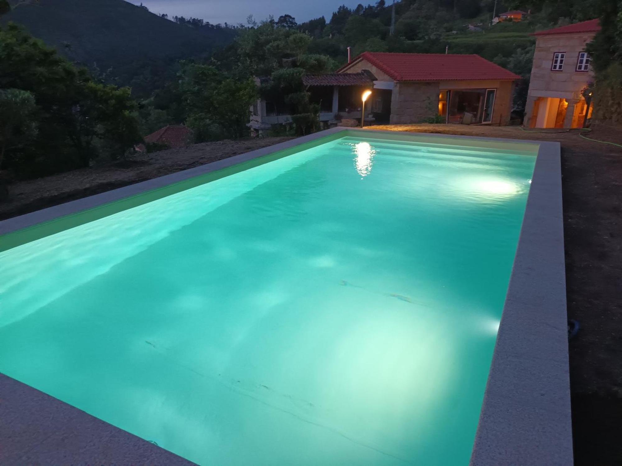 Villa Casa De Ferrapilhe à Paranhos  Extérieur photo
